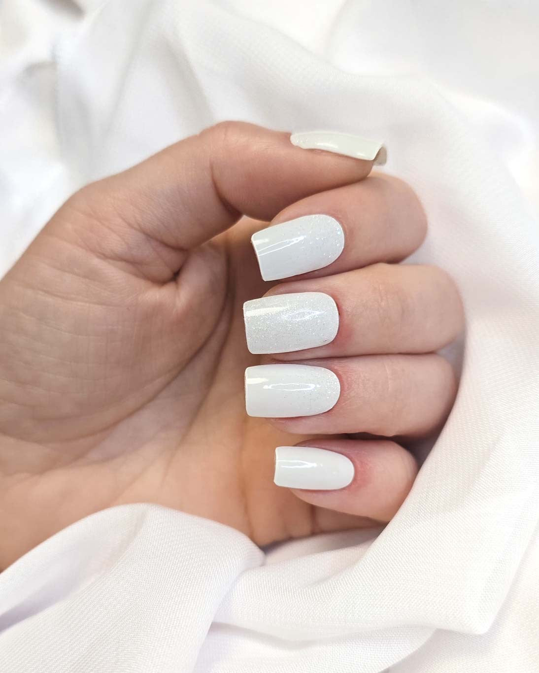 UV - Dazzling - white