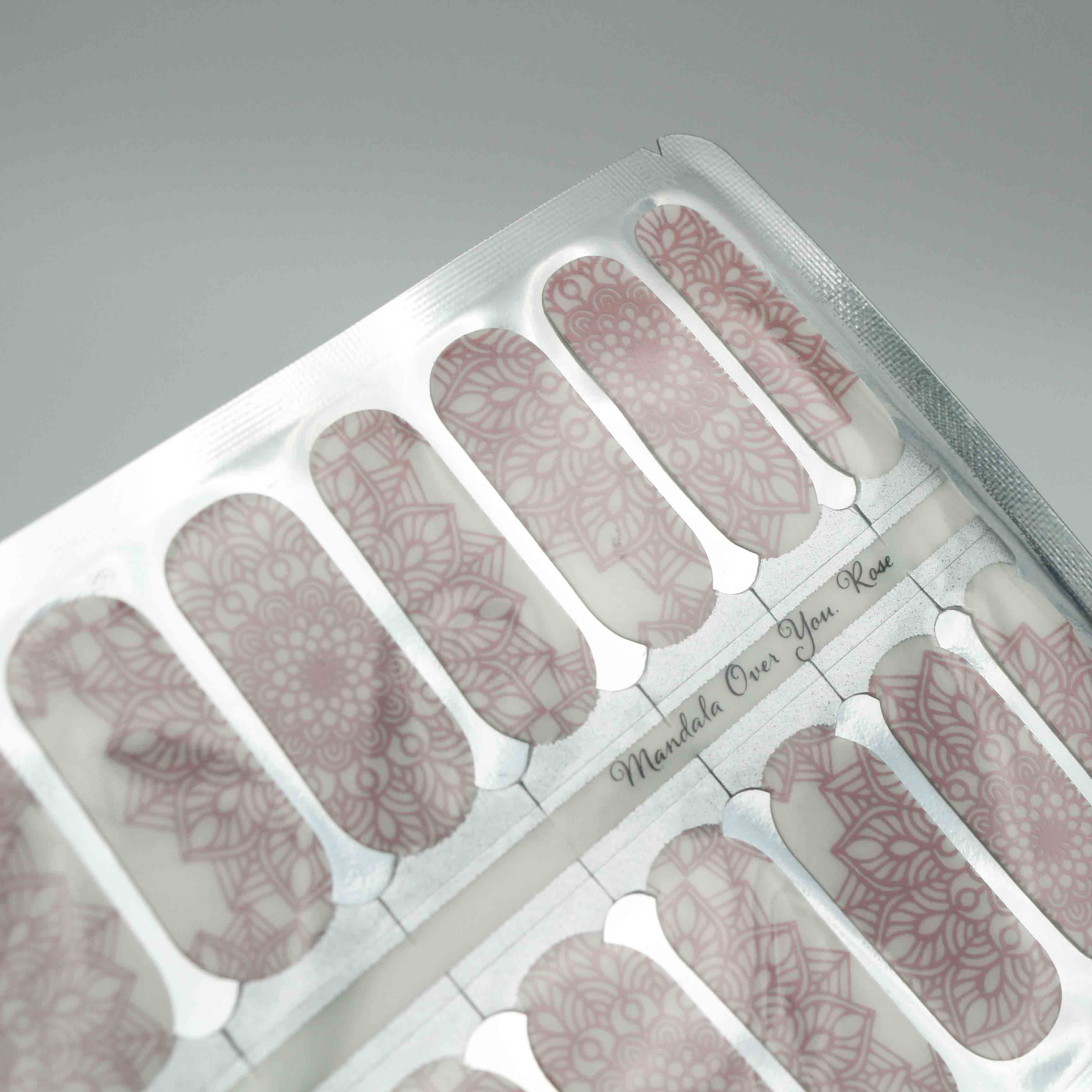 Mandala over you, too - Rosa